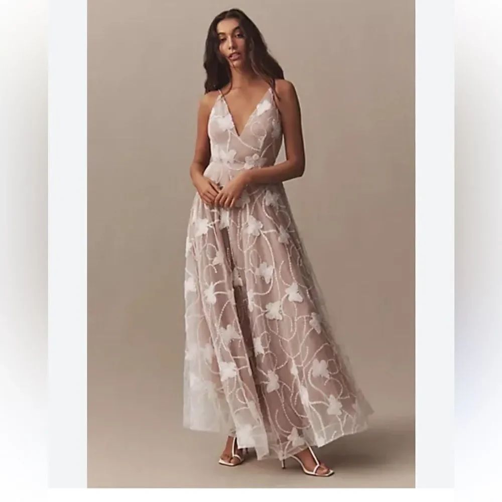 Helsi Josephine Sleeveless V-Neck 3D Maxi Dress Elegant Floral Lace Dress